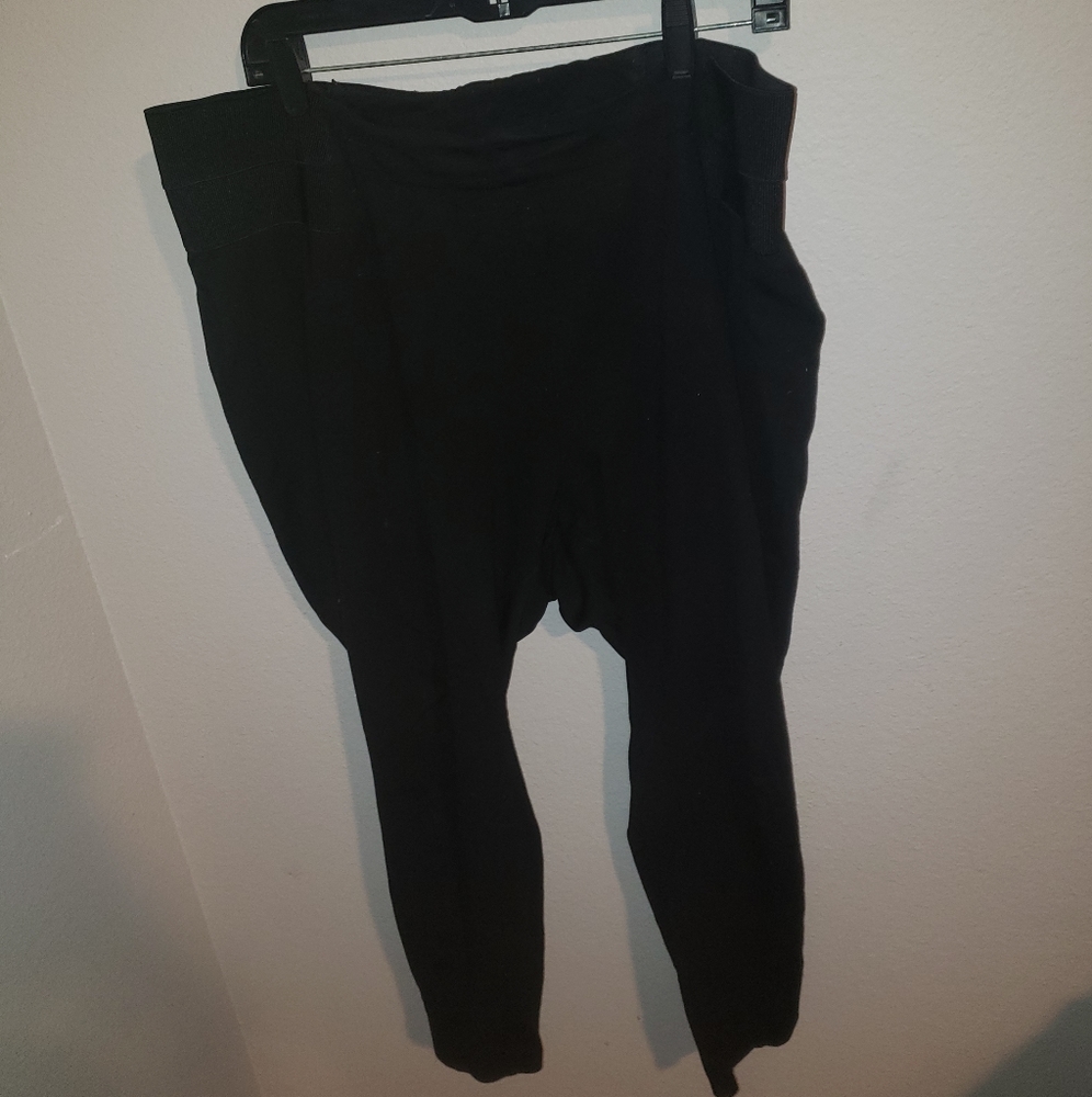 Lane Bryant Black innersculpt legging